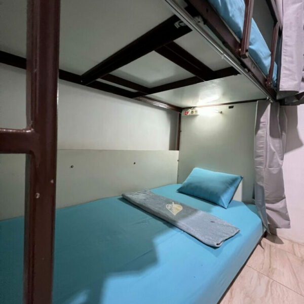 6-Beds Male/Female Dorm (AC)